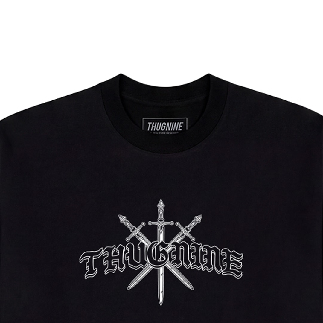 CAMISETA SNAKES & SWORDS